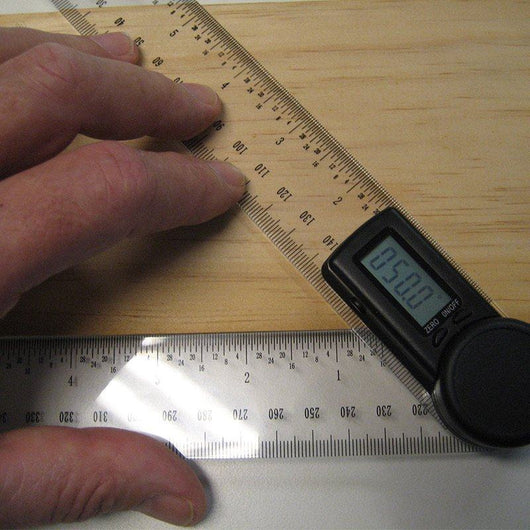 wixey 200mm 8 digital angle protractor with clear plastic rule wr41